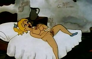 LINGERIE BIGTITS MILF pornodesenhos animados MASTURBANDO-SE